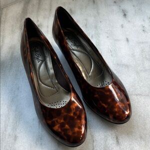 Hush Puppies Tortoiseshell Heels